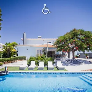 Horta's - Private Heatable Pool Villa